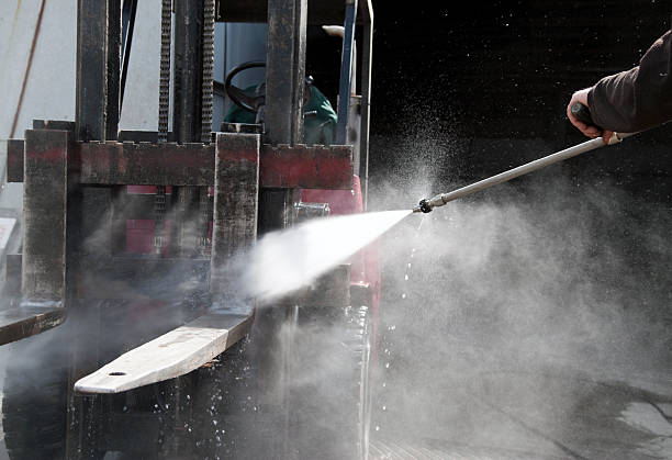 Pressure Washing Services for Businesses in Houghton, MI